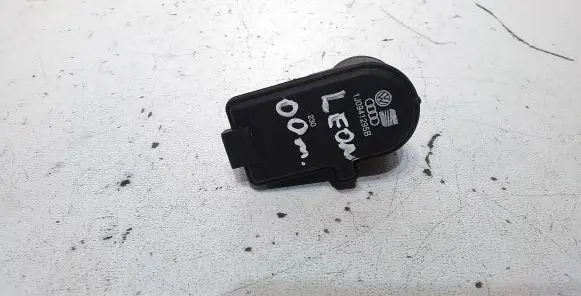 Seat Leon (1M) Headlight level adjustment motor 1J0941295B