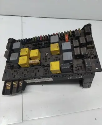 Mercedes-Benz ML W163 Fuse module 1635450205 08200101
