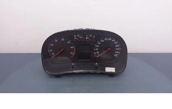 Volkswagen Golf IV Speedometer (instrument cluster) 1J0920826G