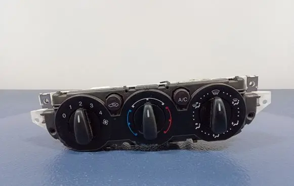 Ford Focus Climate control unit 7M5T-19980-AA