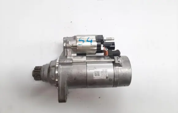 Volkswagen Golf VII Starter motor 02M911024B