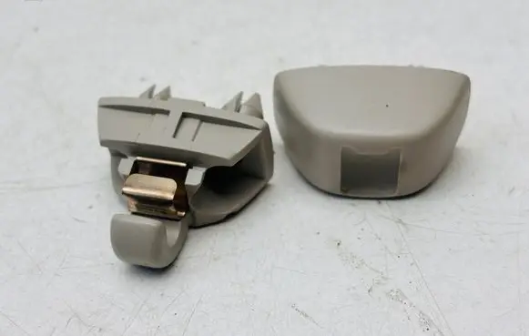 Skoda Superb B8 (3V) Sun visor clip/hook/bracket 4G0857563