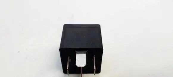 Ford Mondeo Mk III Other relay 2S7T14B192AA V23136B1X66