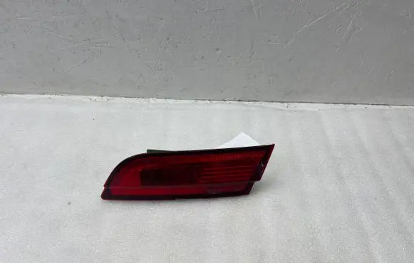 Jaguar XF X250 Tailgate rear/tail lights 8X2315K272CD