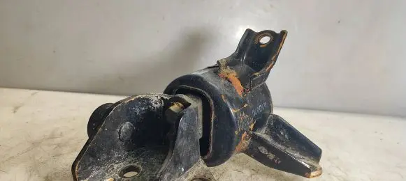 Hyundai ix35 Engine mount bracket A1G09U