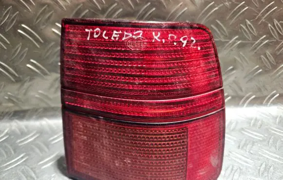 Seat Toledo I (1L) Rear/tail lights 96163800