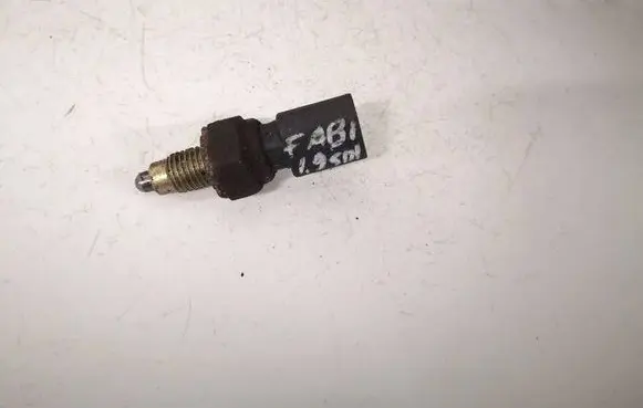 Skoda Fabia Mk1 (6Y) Coolant temperature sensor 02T945415A