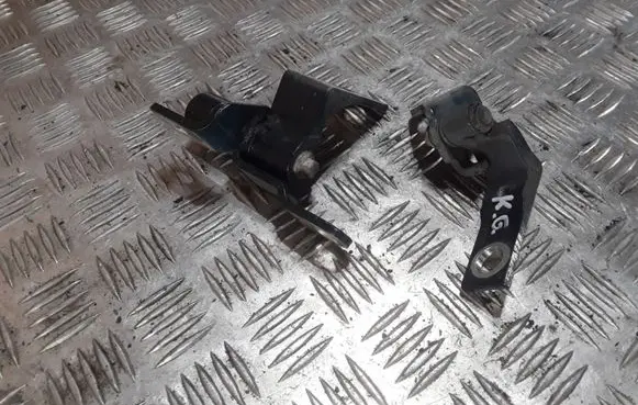 Rear door hinge set