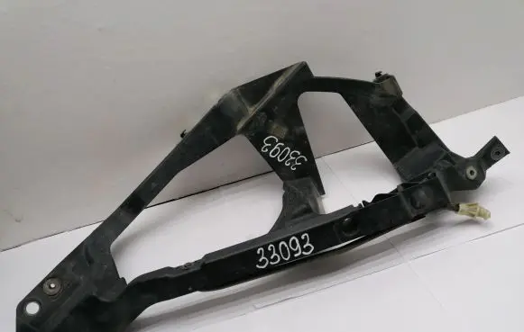 Mitsubishi Colt Headlight/headlamp mounting bracket MN105059