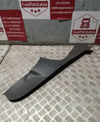 Volvo XC60 Other center console (tunnel) element 1284833 V1555