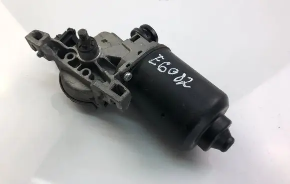 Toyota Corolla Verso E121 Wiper motor 851100F020