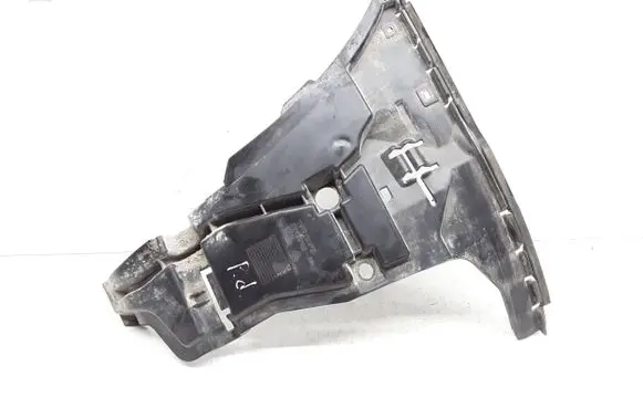 Volvo S60 Front bumper mounting bracket 08693182