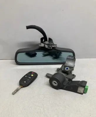 Volvo V70 Engine ECU kit and lock set 73760 2255102836 015469