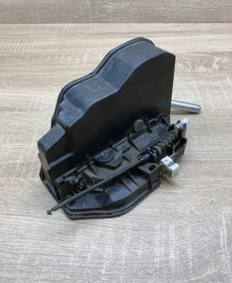 BMW 5 E60 E61 Rear door lock 7036172