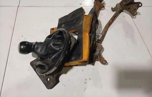 Subaru Legacy Gear shifter/selector