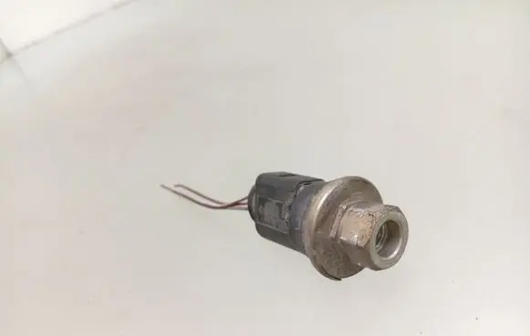 Audi A4 S4 B6 8E 8H Air conditioning (A/C) pressure sensor 8Z0959126
