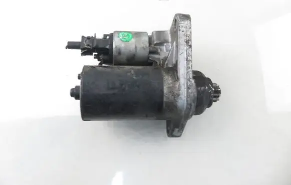 Volkswagen Polo IV 9N3 Starter motor 0001121016 02T911023E