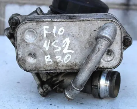 Engine oil radiator