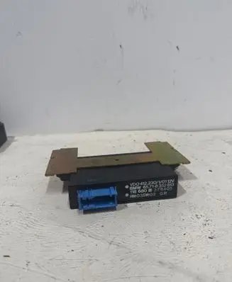 BMW 7 E38 Cruise control unit/module 65718352613