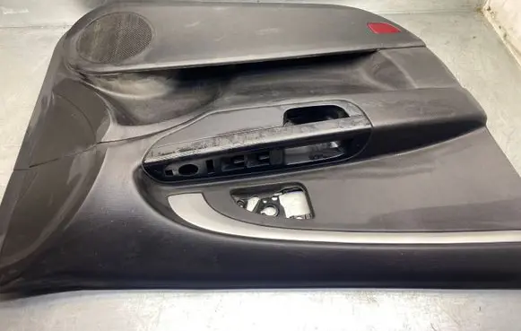 KIA Ceed Front door card panel trim 823101H000 1298955 66733