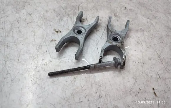Fuel Injector clamp holder