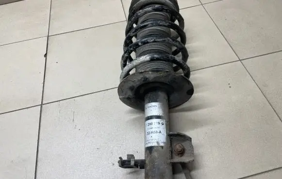 BMW X5 E53 Front shock absorber with coil spring 290239