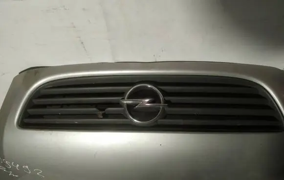 Opel Zafira A Front grill