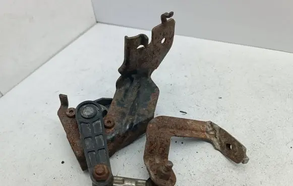 Headlight/headlamp level sensor