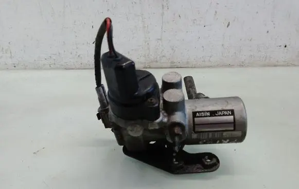 Toyota Prius (NHW20) Clutch master cylinder 4727047010 312402031079