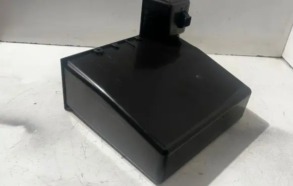 Volkswagen Touran I Glove box 1T0863071C