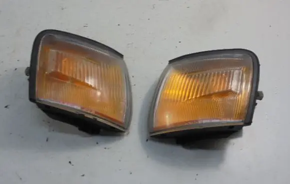 Toyota Starlet (P80) IV Front indicator light 1064
