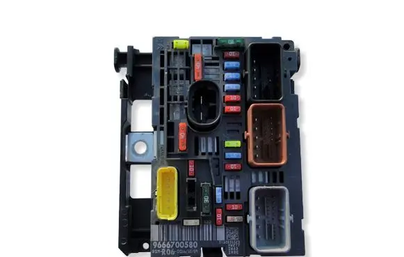Peugeot 308 BSM Control unit 9666700580 BSMR06