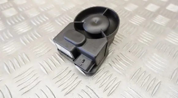Toyota Prius+ (ZVW40) Alarm system siren 8904047030