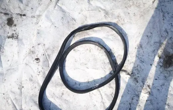 Fiat Tipo Rubber seal front coupe door 