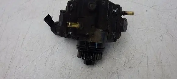 Opel Vivaro Fuel injection high pressure pump 0445010404