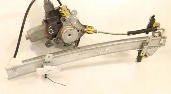 Mitsubishi Outlander Front window lifting mechanism without motor 306170