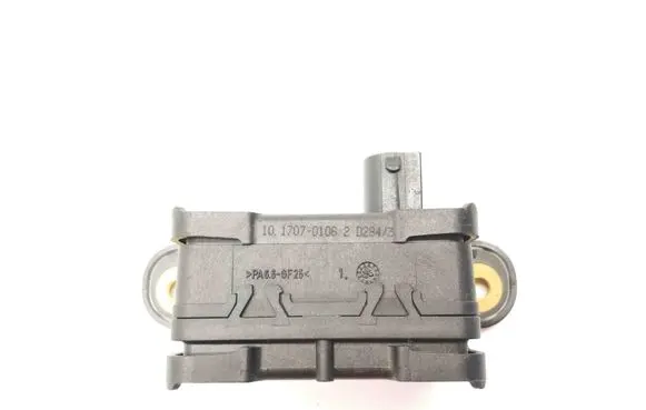 Mitsubishi Lancer Central body control module 4670A201