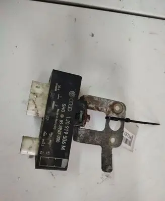 Skoda Roomster (5J) Coolant fan relay 1J0919506M