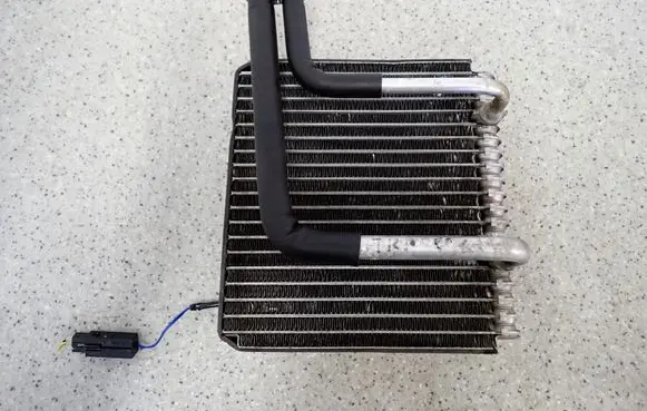 Hyundai Trajet Air conditioning (A/C) radiator (interior)