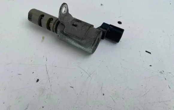 Volvo V60 Camshaft vanos timing valve 4M5G6L713AE