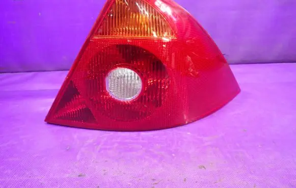 Ford Mondeo Mk III Rear/tail lights 11A431B