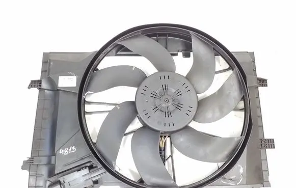 Mercedes-Benz SLK R171 Radiator cooling fan shroud A2035000593