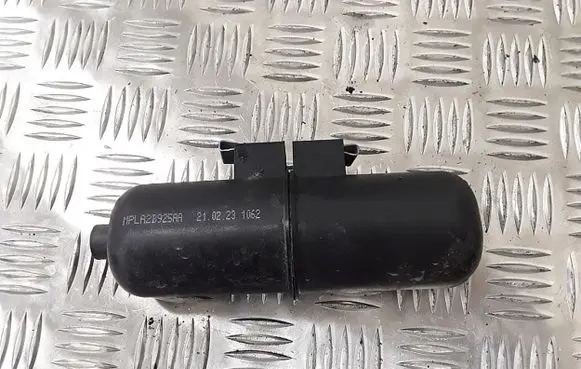 Vacuum air tank