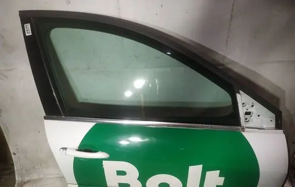 Renault Laguna III Front door baltos