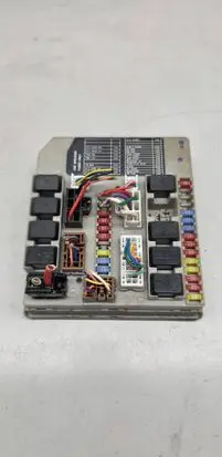Nissan Note (E11) Fuse box set 284B7AX61A R1691