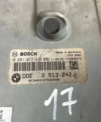 BMW 5 F10 F11 Engine control unit/module 8513242 0281017679