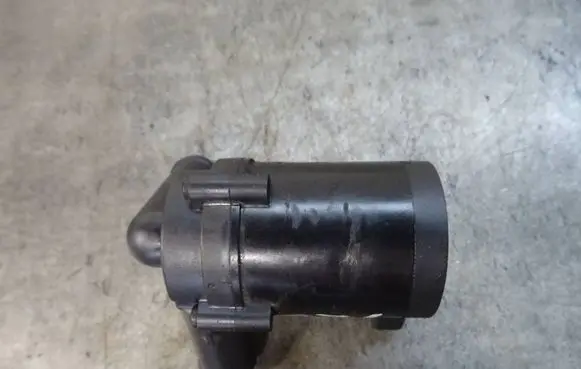 Volkswagen Touareg I Electric auxiliary coolant/water pump 7L0965561A