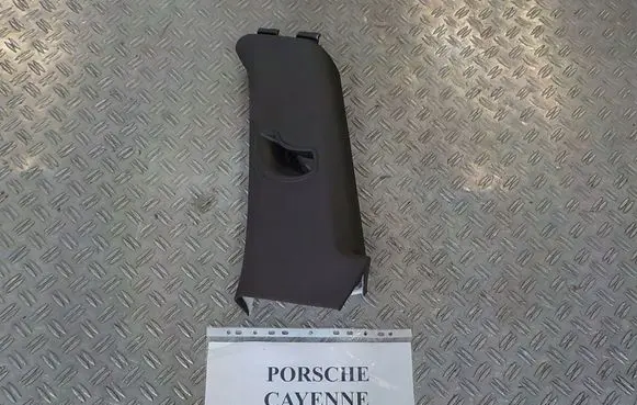 Porsche Cayenne (92A) (C) pillar trim 7P5867242