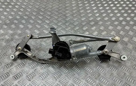 Toyota Auris E180 Front wiper linkage and motor 8511002340
