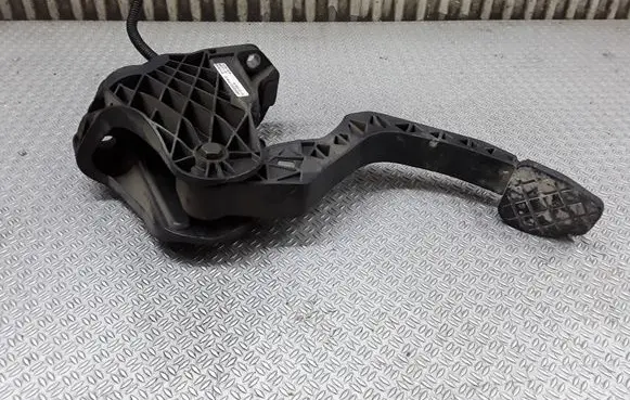 Clutch pedal